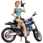 statue tomb raider lara croft motorbike visuel produit